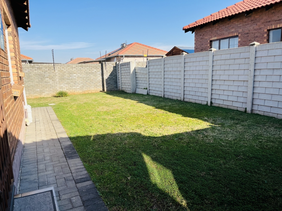 3 Bedroom Property for Sale in Waterval East North West